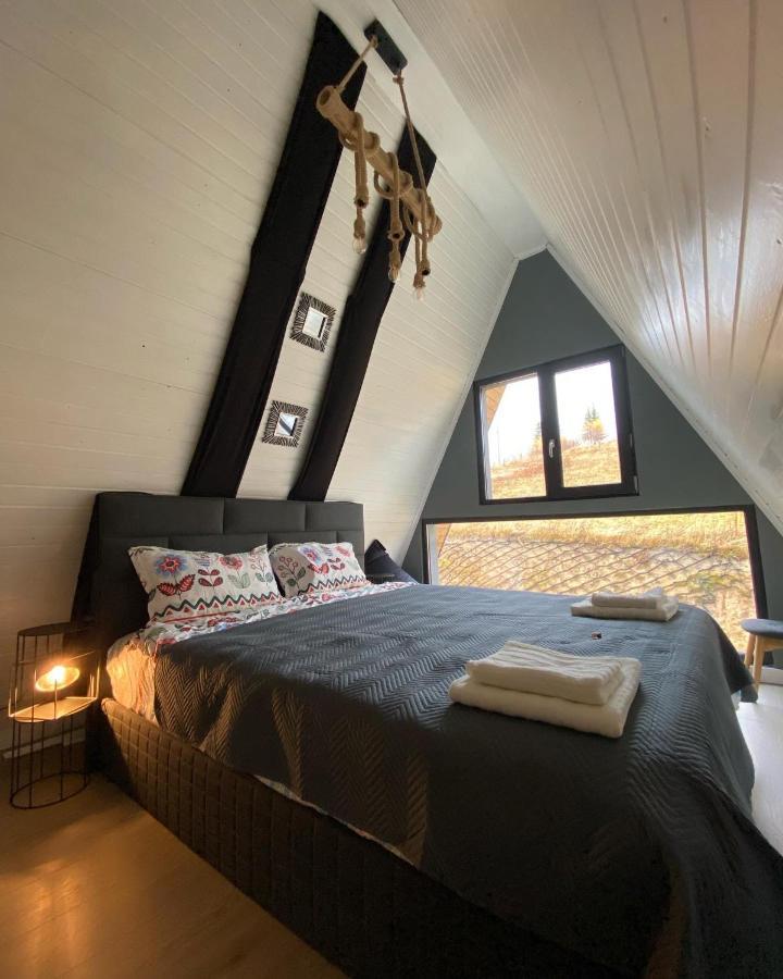 Nordik Cabin - Aframe With 2 Bedrooms Mărişel Eksteriør bilde