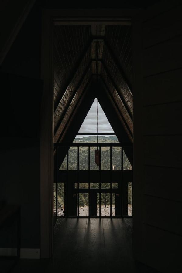 Nordik Cabin - Aframe With 2 Bedrooms Mărişel Eksteriør bilde